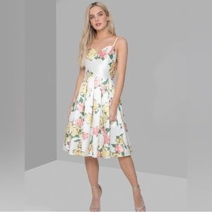 Chi Chi London Brittanie Floral Tea dress